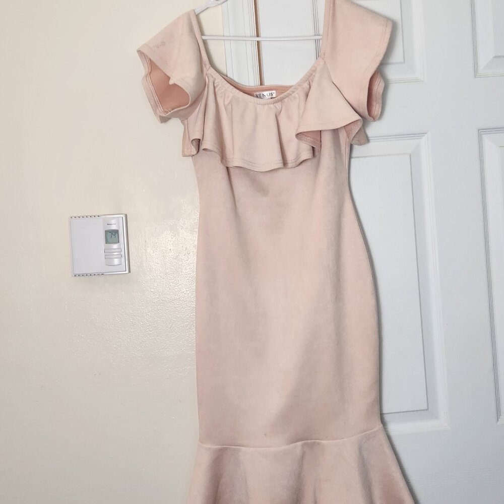 Women's Off Shoulder Dress Wedding Outfit Inspiration Medium Size